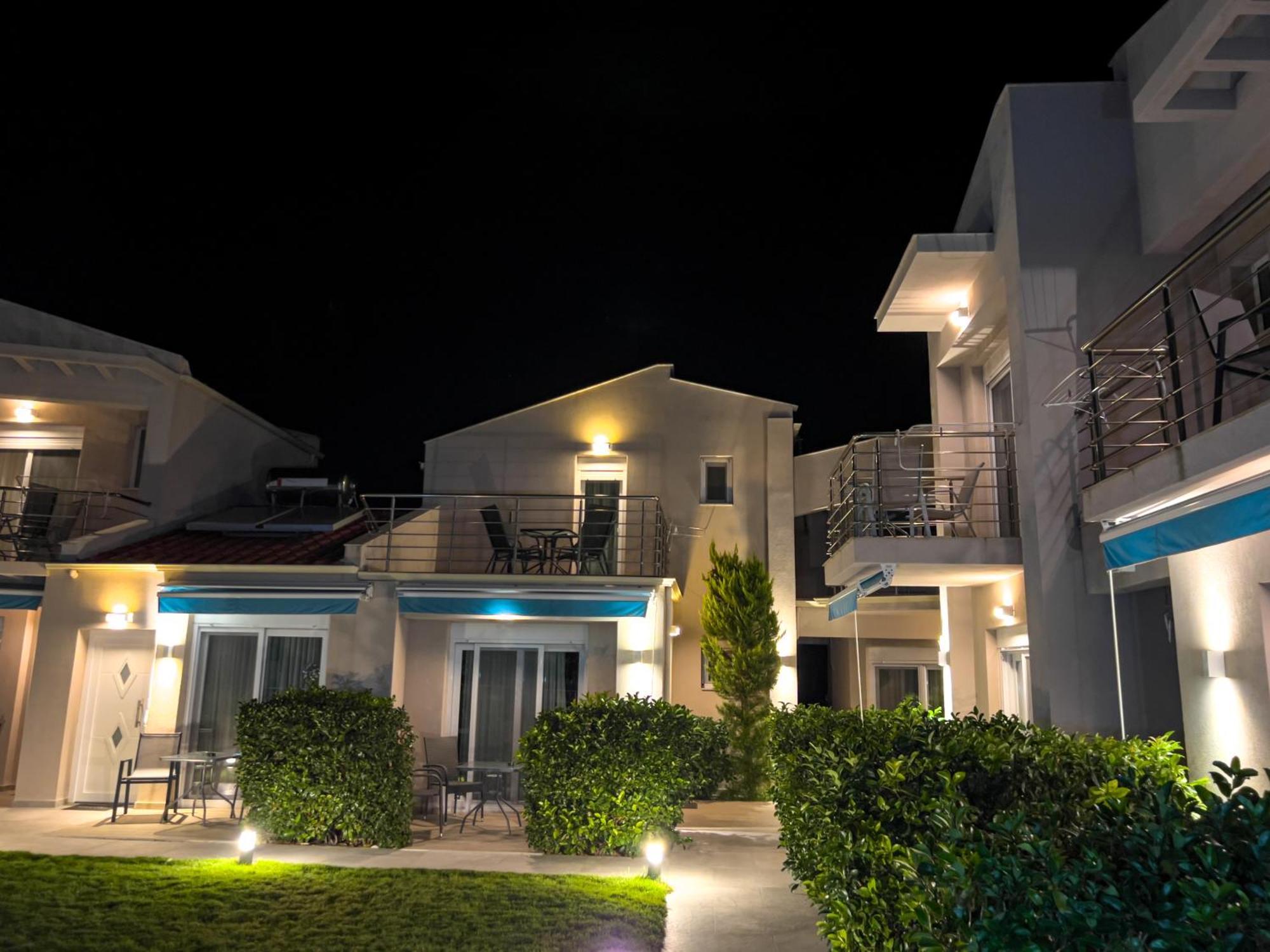 Yalos Beach Maisonettes Скала-Сотірос Екстер'єр фото