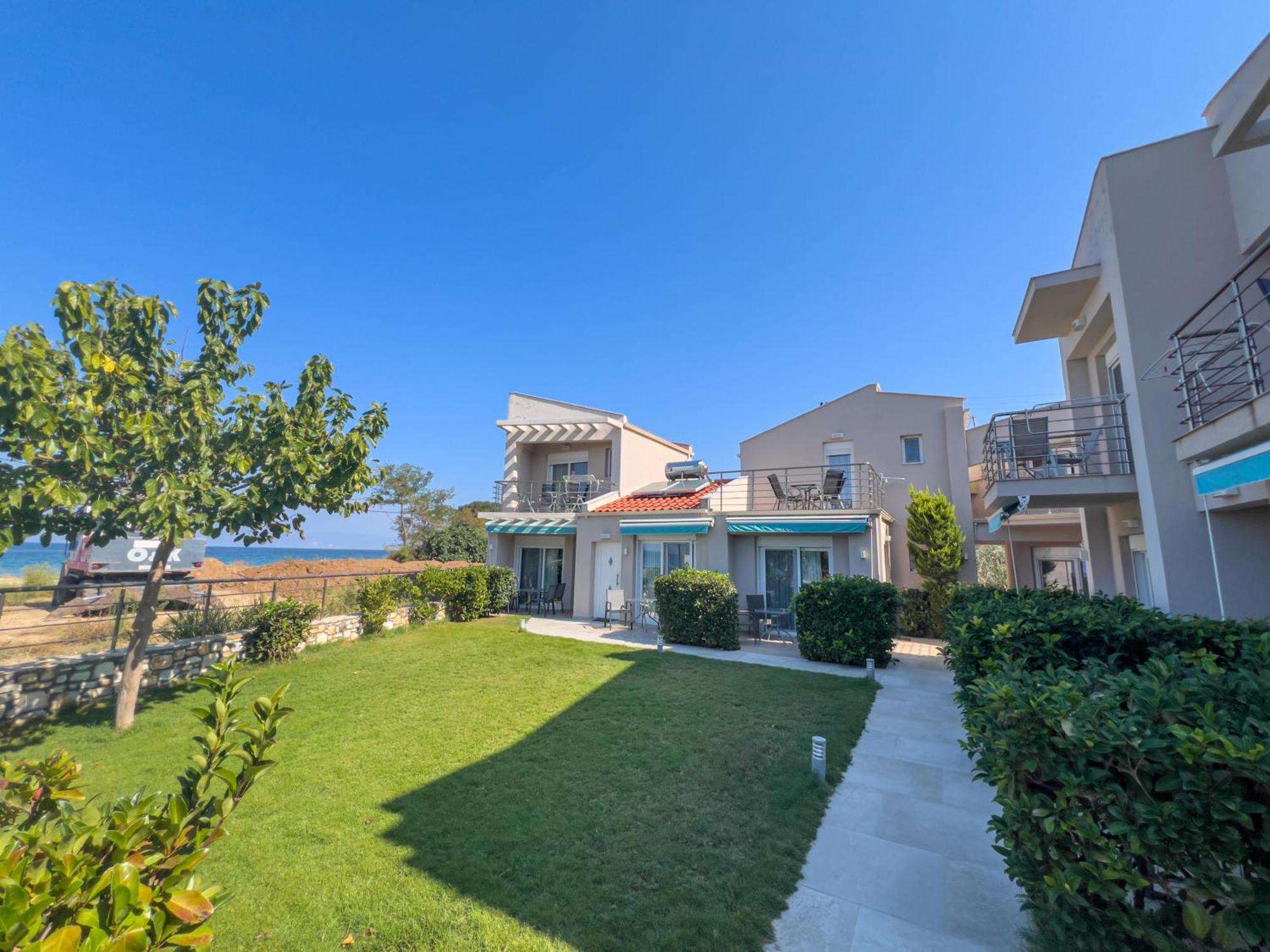 Yalos Beach Maisonettes Скала-Сотірос Екстер'єр фото