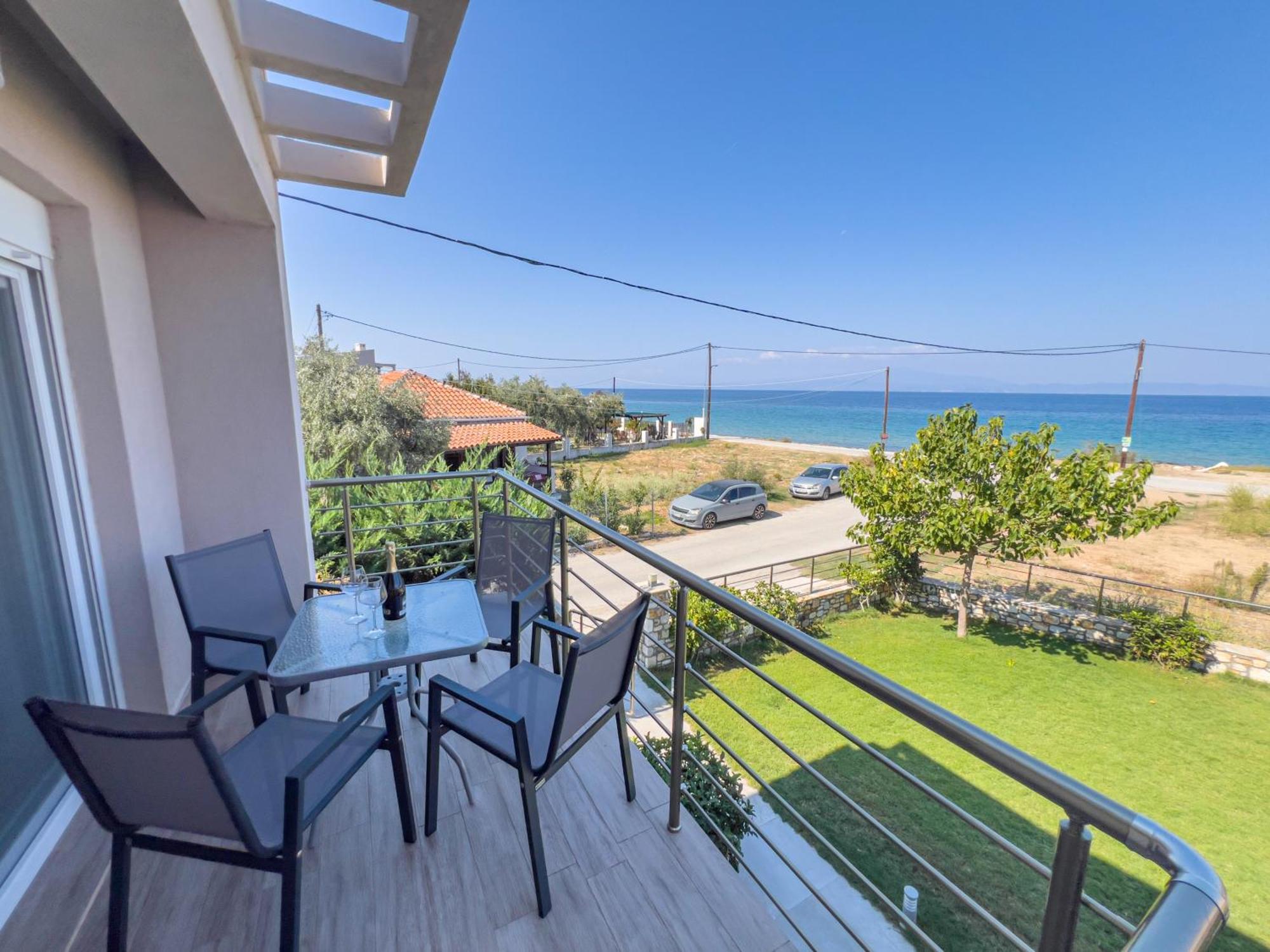 Yalos Beach Maisonettes Скала-Сотірос Екстер'єр фото