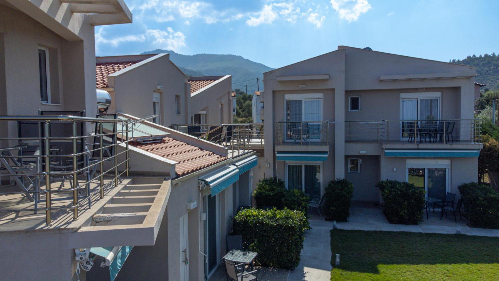 Yalos Beach Maisonettes Скала-Сотірос Екстер'єр фото