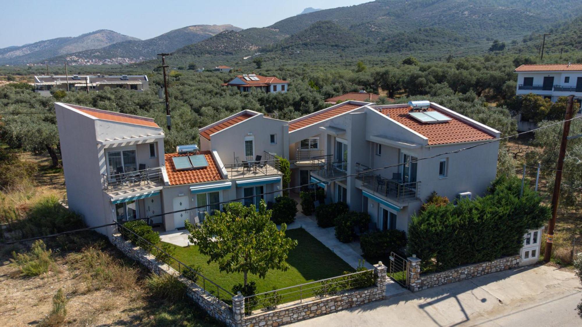Yalos Beach Maisonettes Скала-Сотірос Екстер'єр фото
