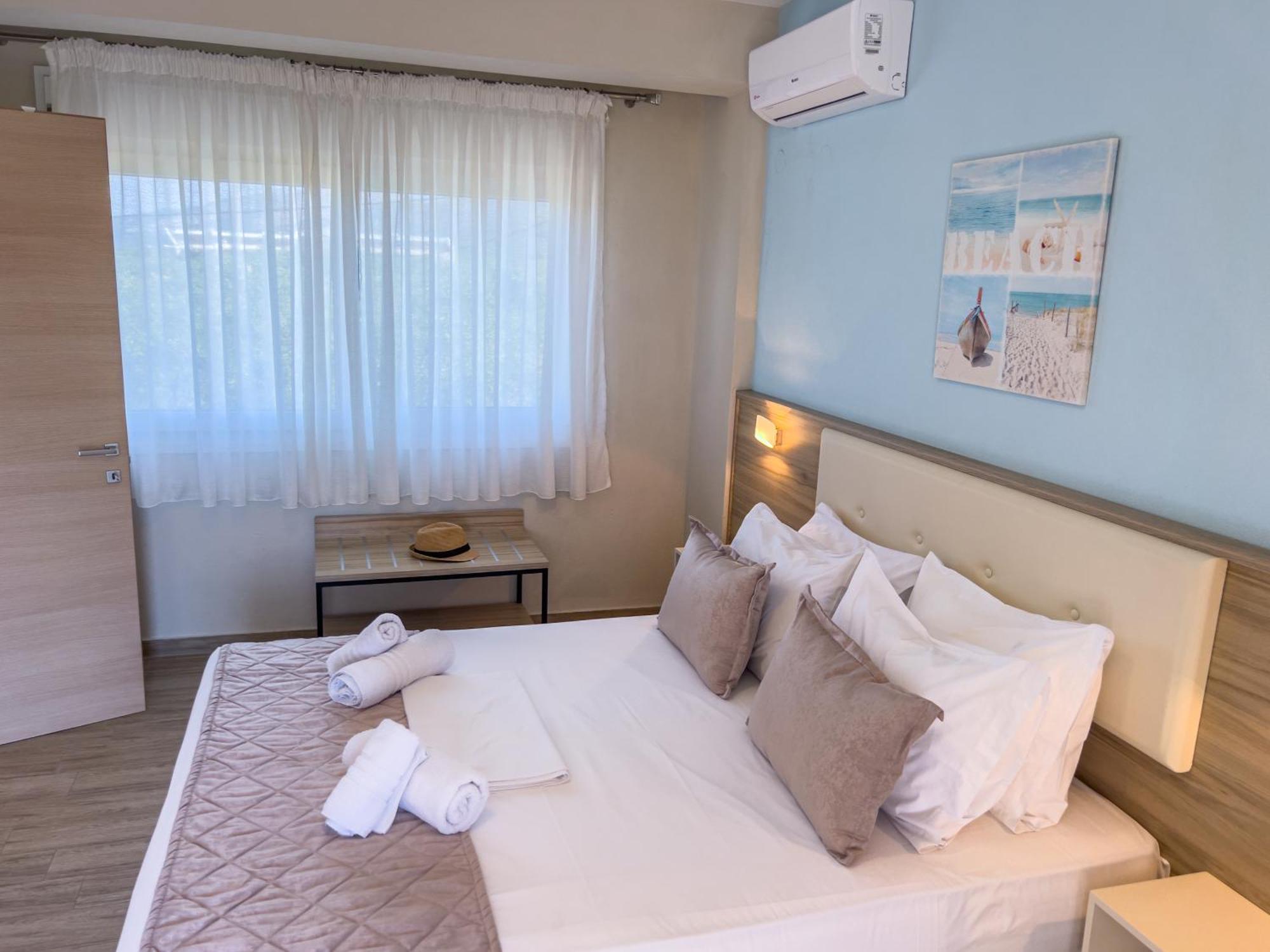Yalos Beach Maisonettes Скала-Сотірос Екстер'єр фото