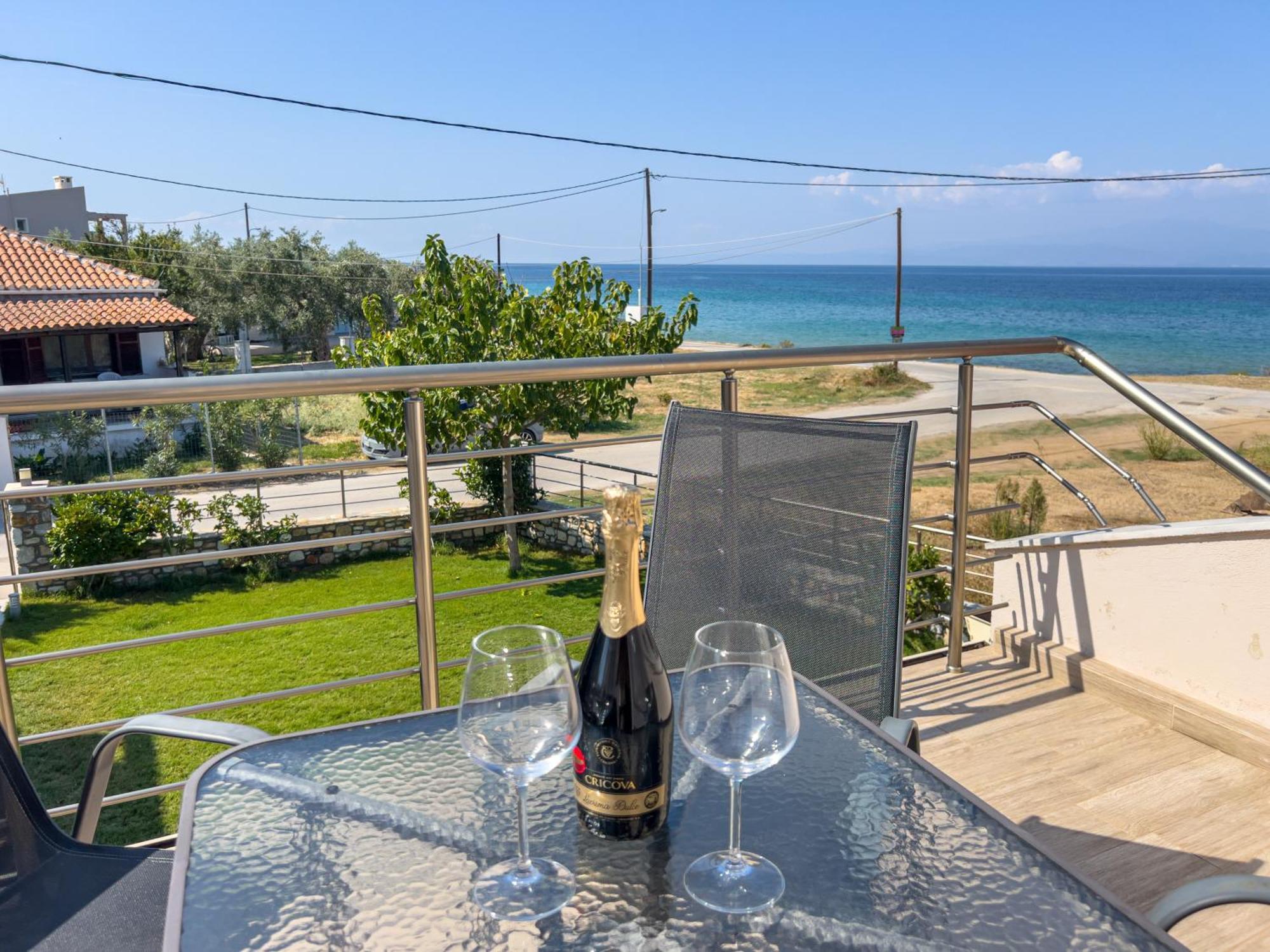 Yalos Beach Maisonettes Скала-Сотірос Екстер'єр фото