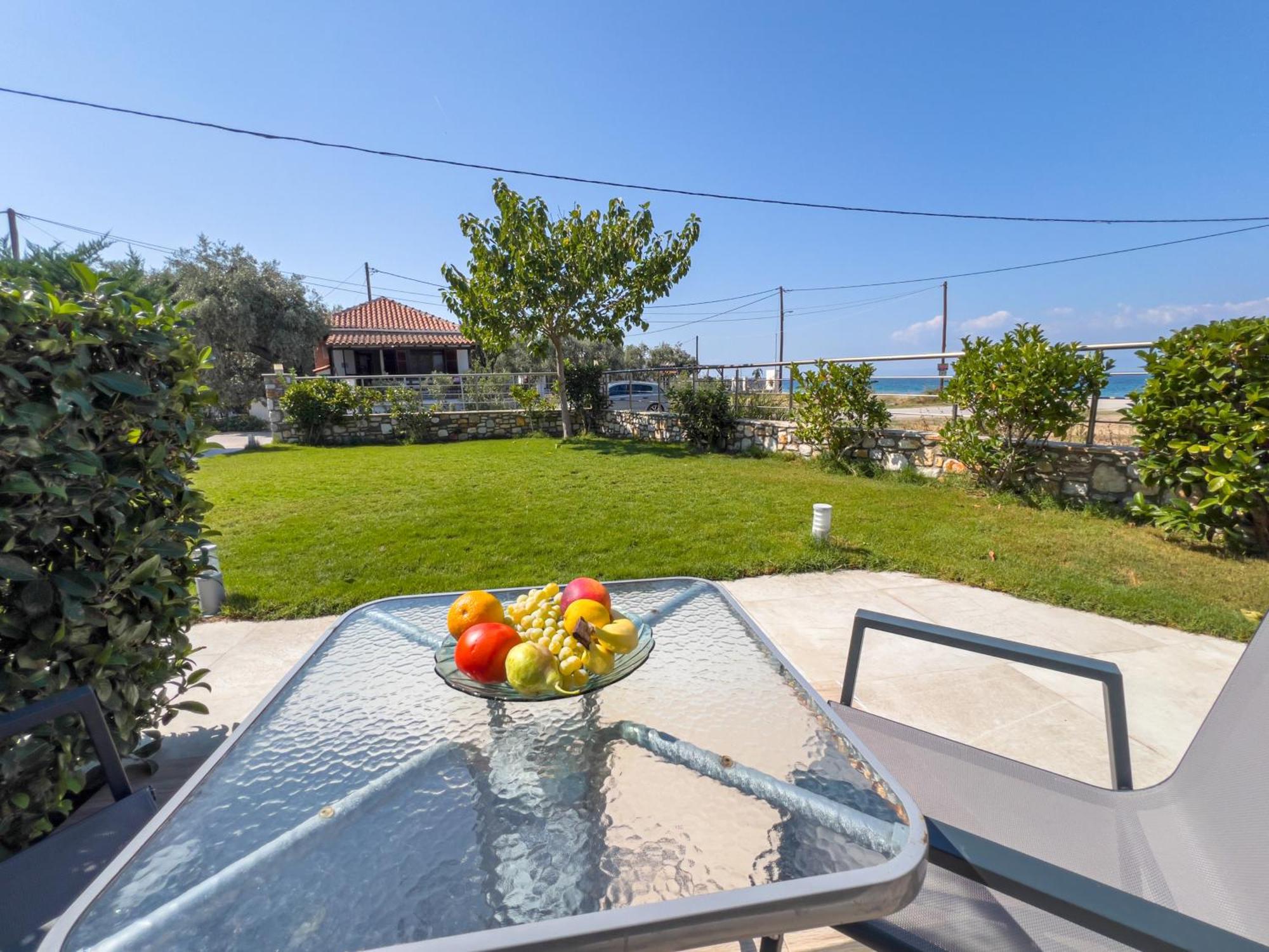 Yalos Beach Maisonettes Скала-Сотірос Екстер'єр фото
